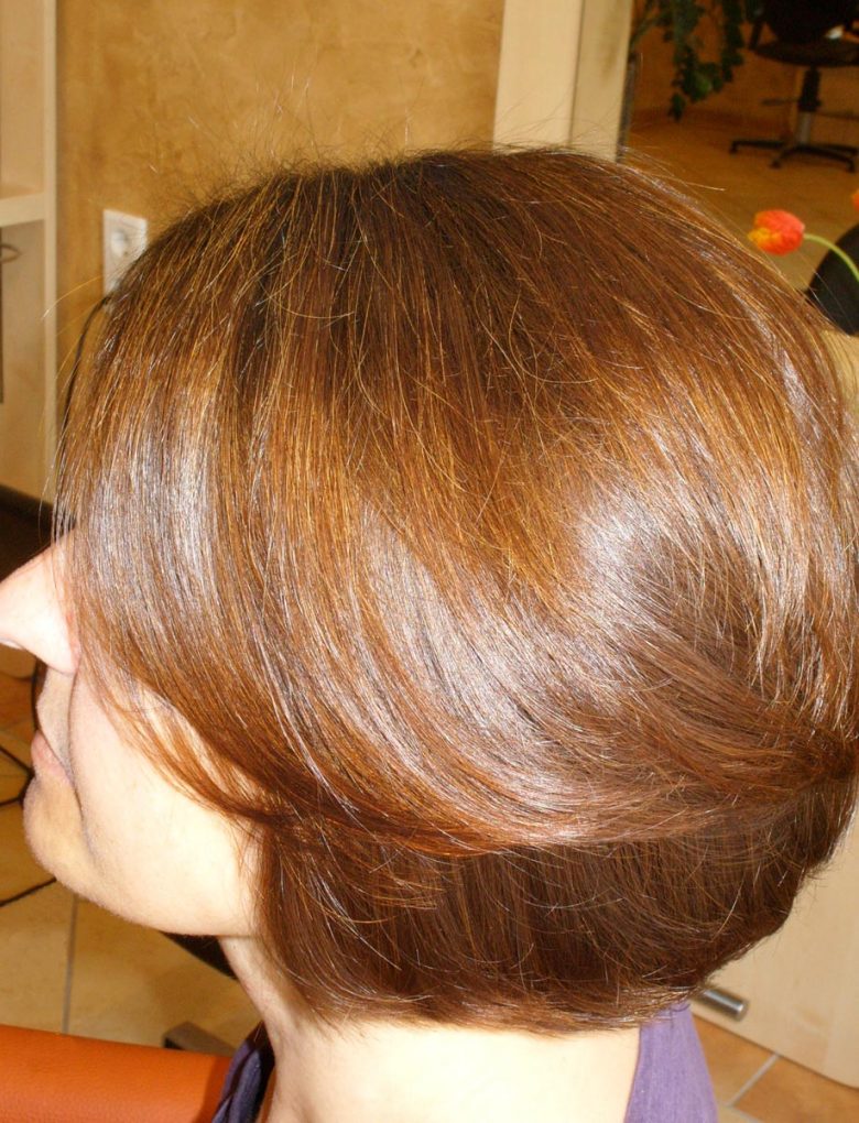 natürlicher, warmer Mittelblondton